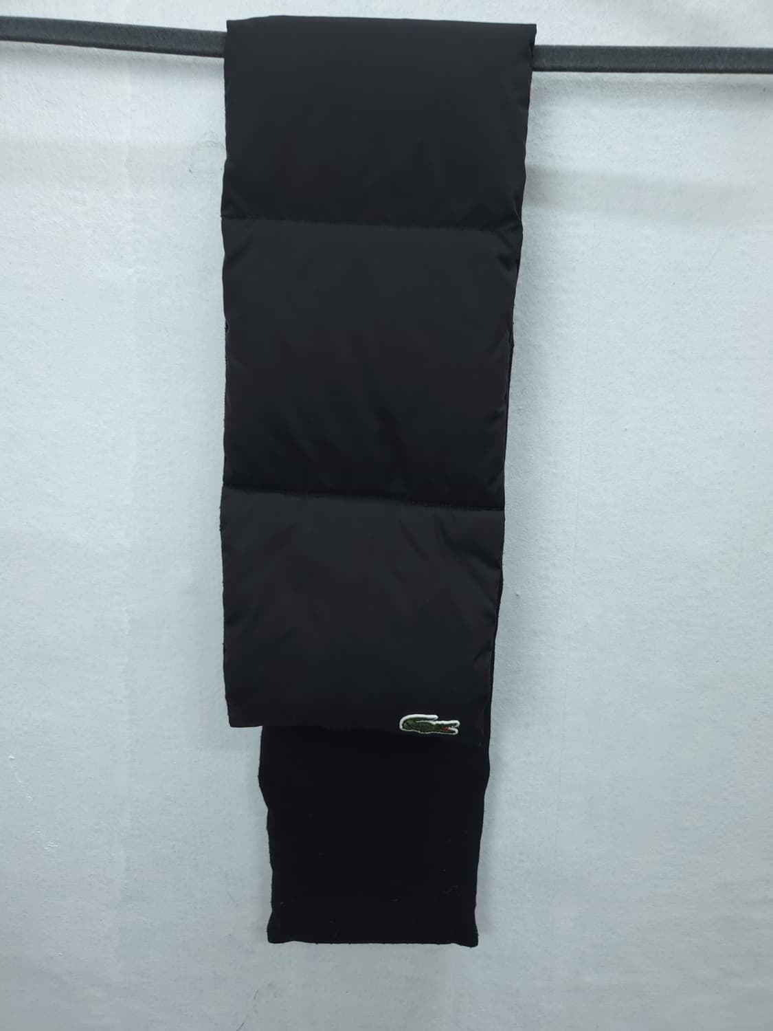 라코스테(Lacoste) 구스다운 패딩 머플러 블랙 새제품급 상품이미지5