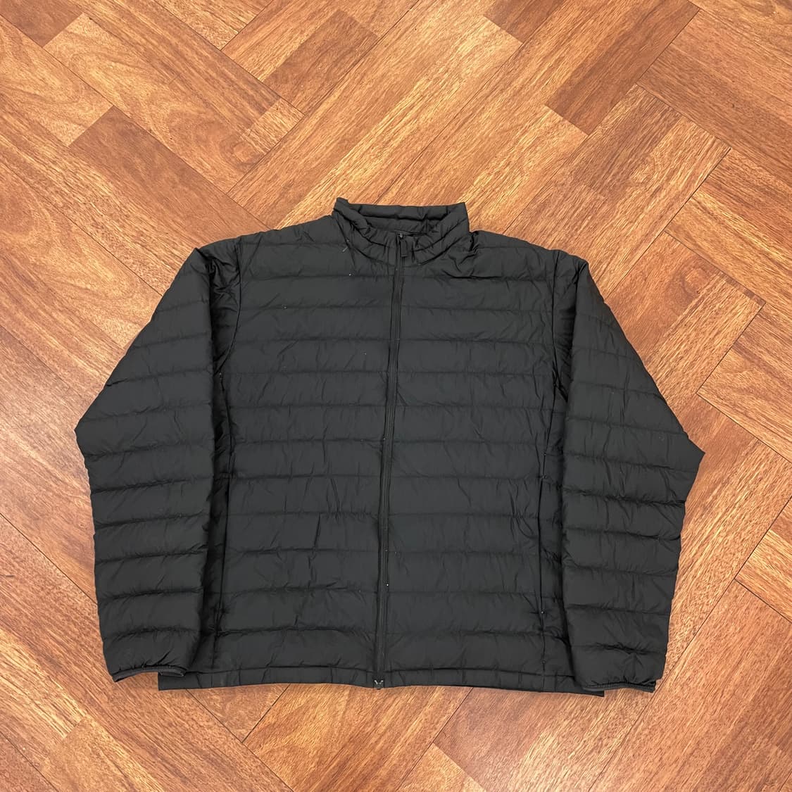 유니클로 경량 패딩 상품이미지1