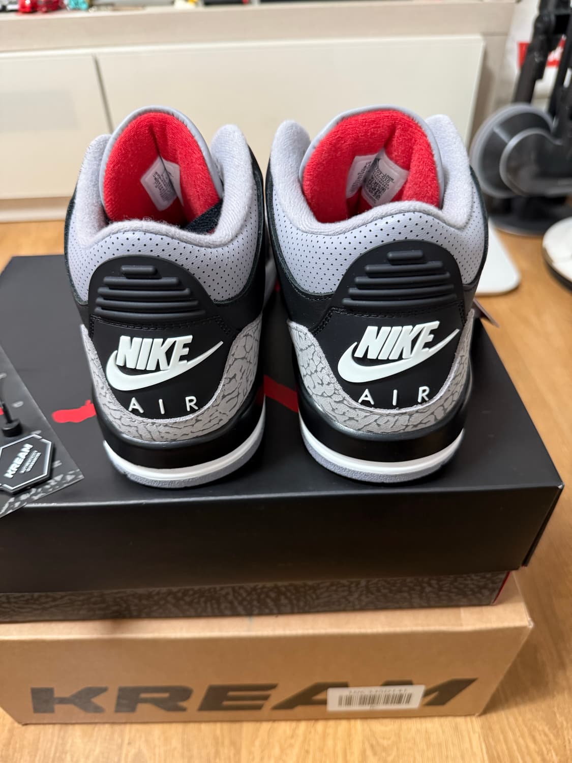 조던3 블랙시멘트 2024 265 상품이미지2