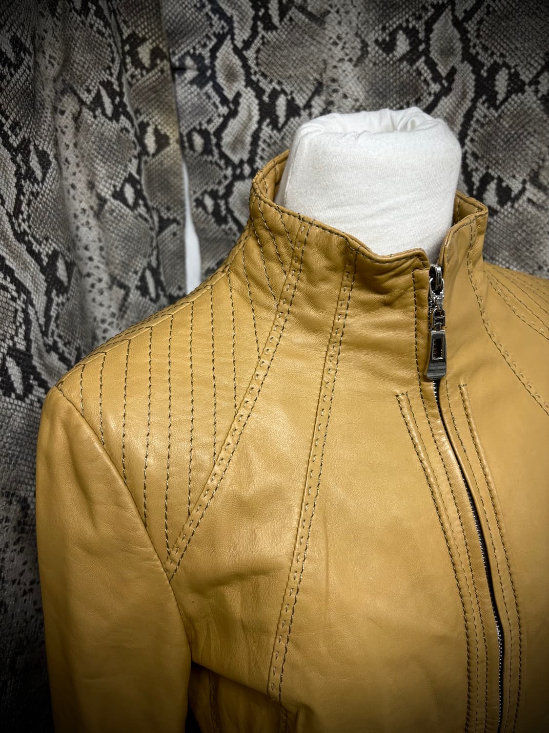 [RARE design] Back Zip Detail Stitch Lin 상품이미지6