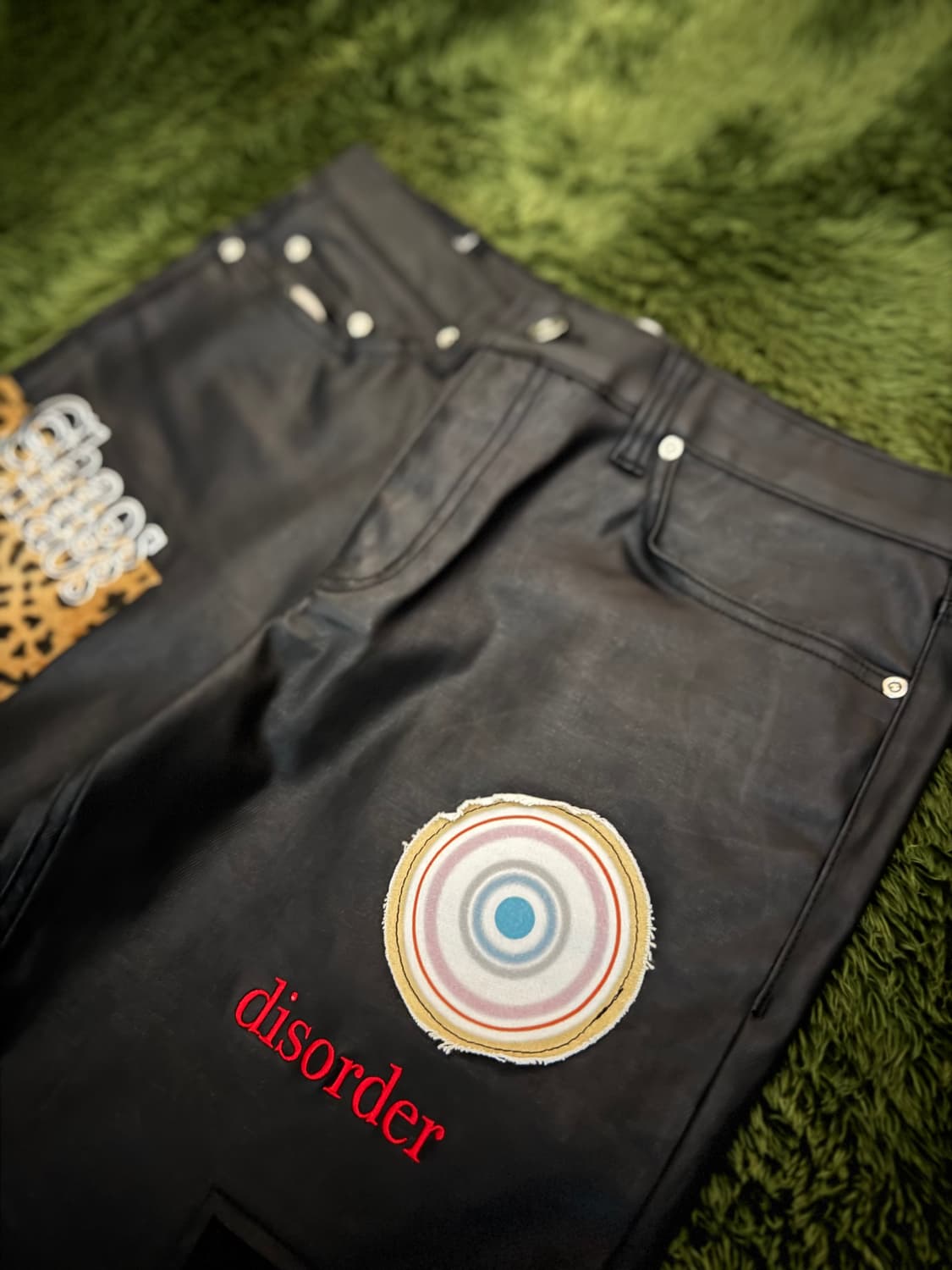 [3] 다잉브리드 X 에이징씨씨씨 피크 로고 패치 코팅 진 블랙 상품이미지2