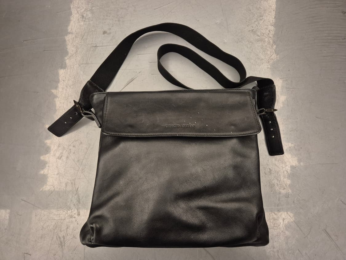 00s 조르지오 아르마니 레더 크로스백 상품이미지2