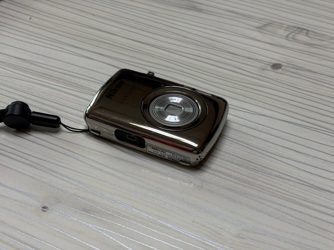 니콘 쿨픽스 s01 (제니 지젤 디카) 팝니다. 상품이미지2