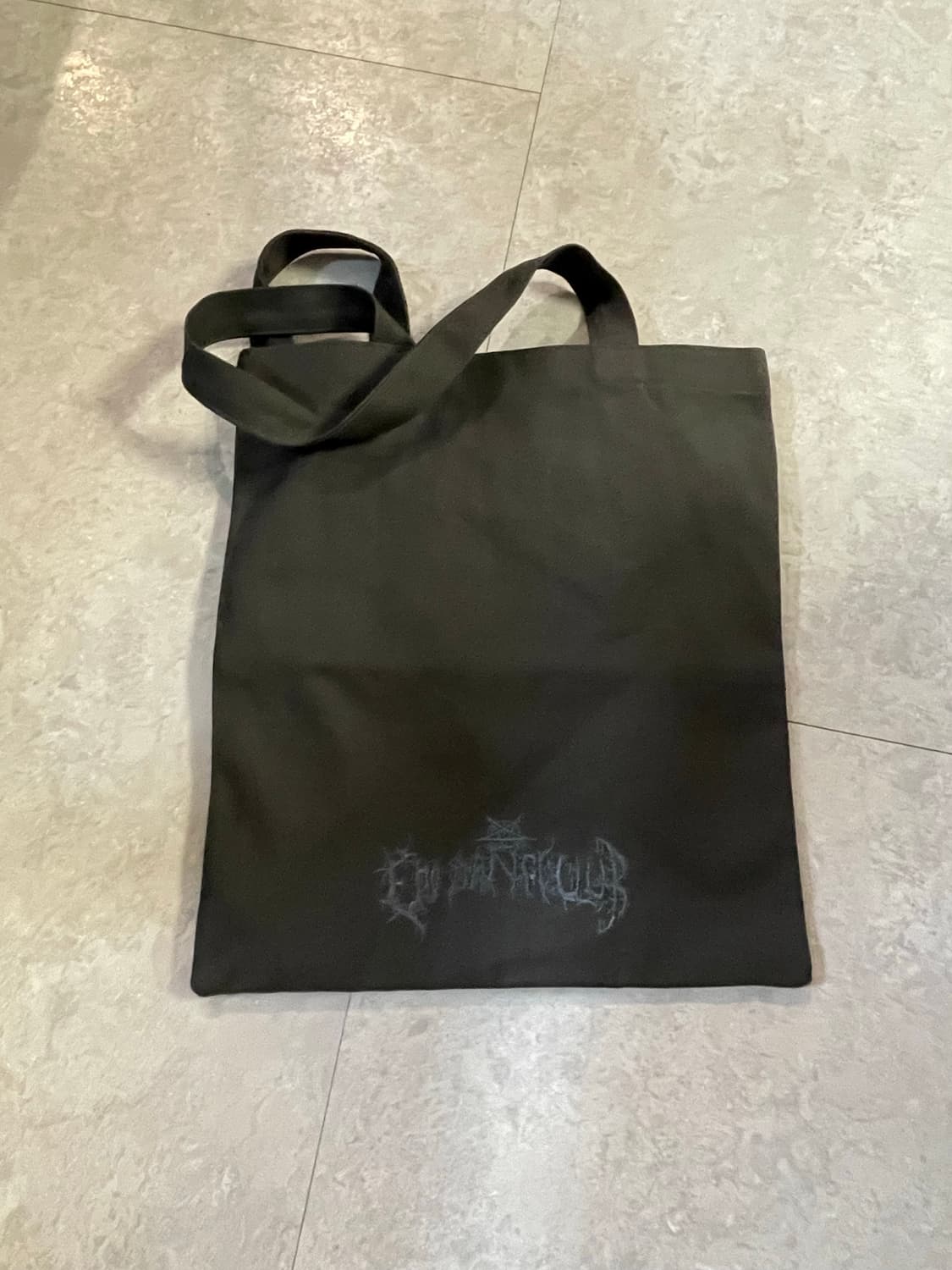 에모스탠스 클럽 레더 패치 플레어진 1사이즈 (가방 증정) 상품이미지7