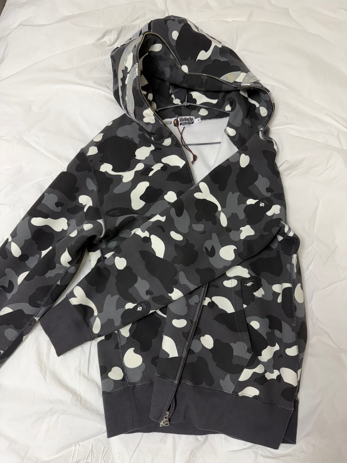 베이프 카모 풀 후드집업 상품이미지1