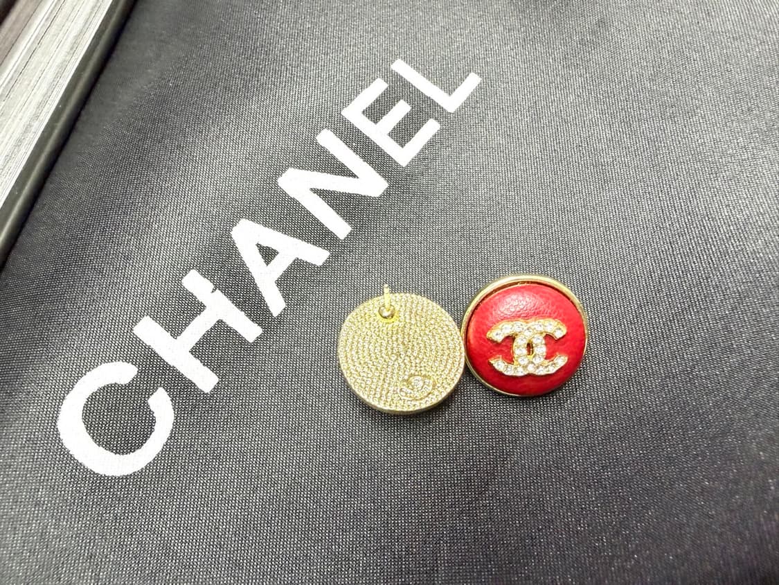 샤넬 레드 CC 포인트 이어링 상품이미지8