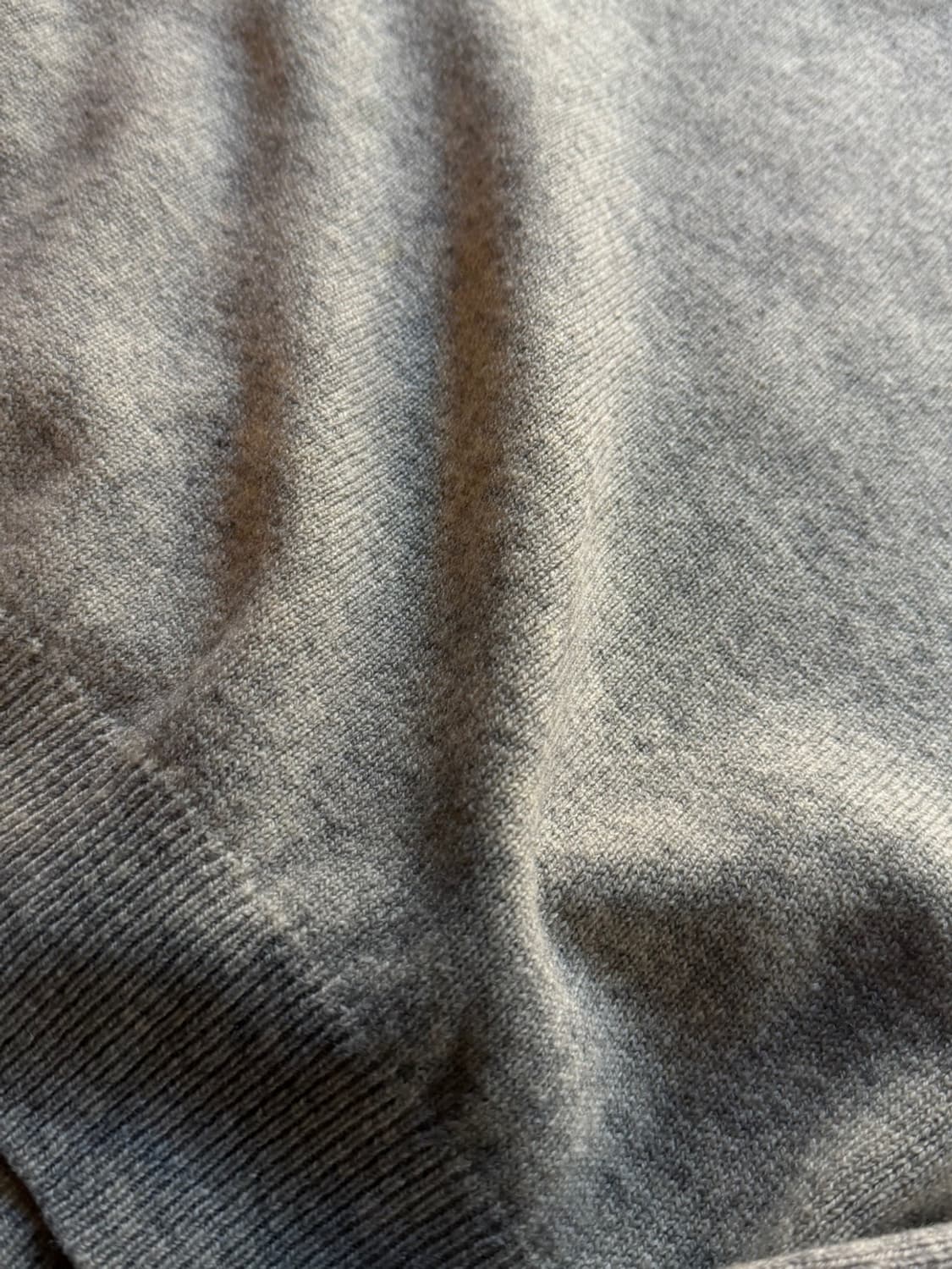 버버리 스코티쉬 브이넥 니트 105 상품이미지9