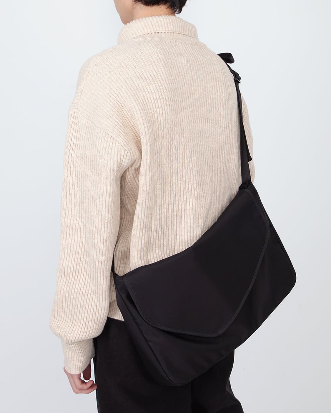 하 아카이브 크로스백 상품이미지1