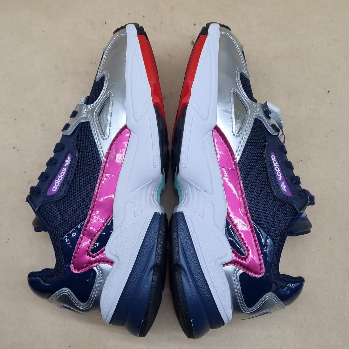 아디다스 팔콘 여성운동화230  상품이미지5