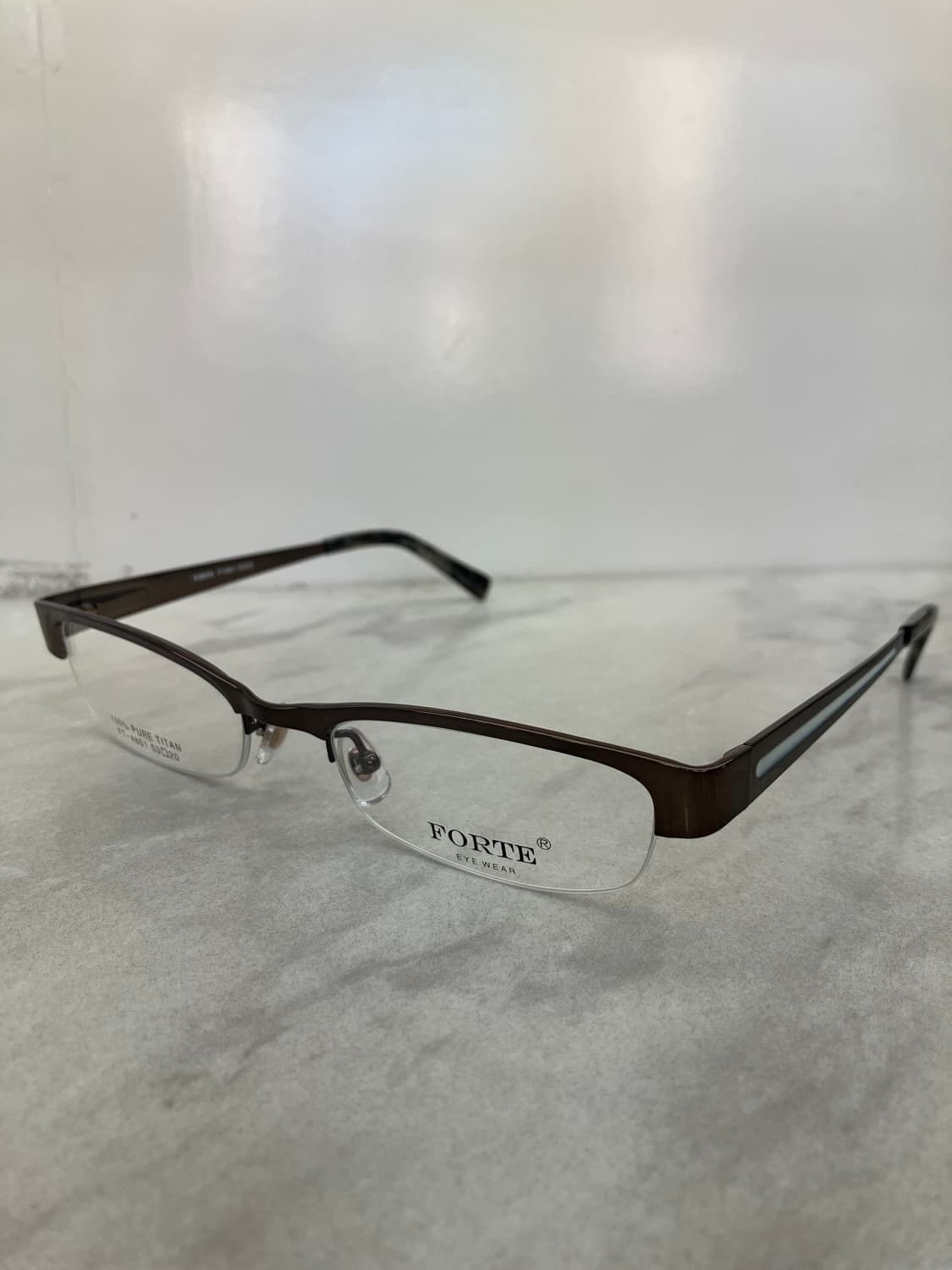 포르테 FORTE 유광 브론즈 스퀘어 반무테 안경 상품이미지9