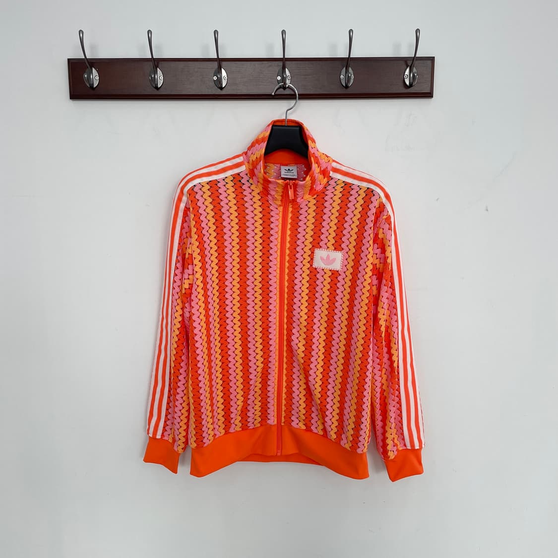 아디다스 펀칭 트랙탑 상품이미지1