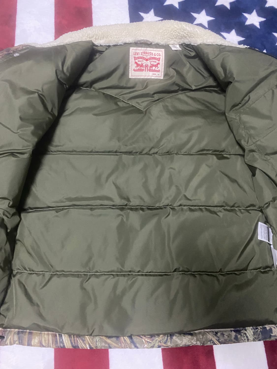 리바이스 리얼트리 카모 경량패딩 상품이미지4