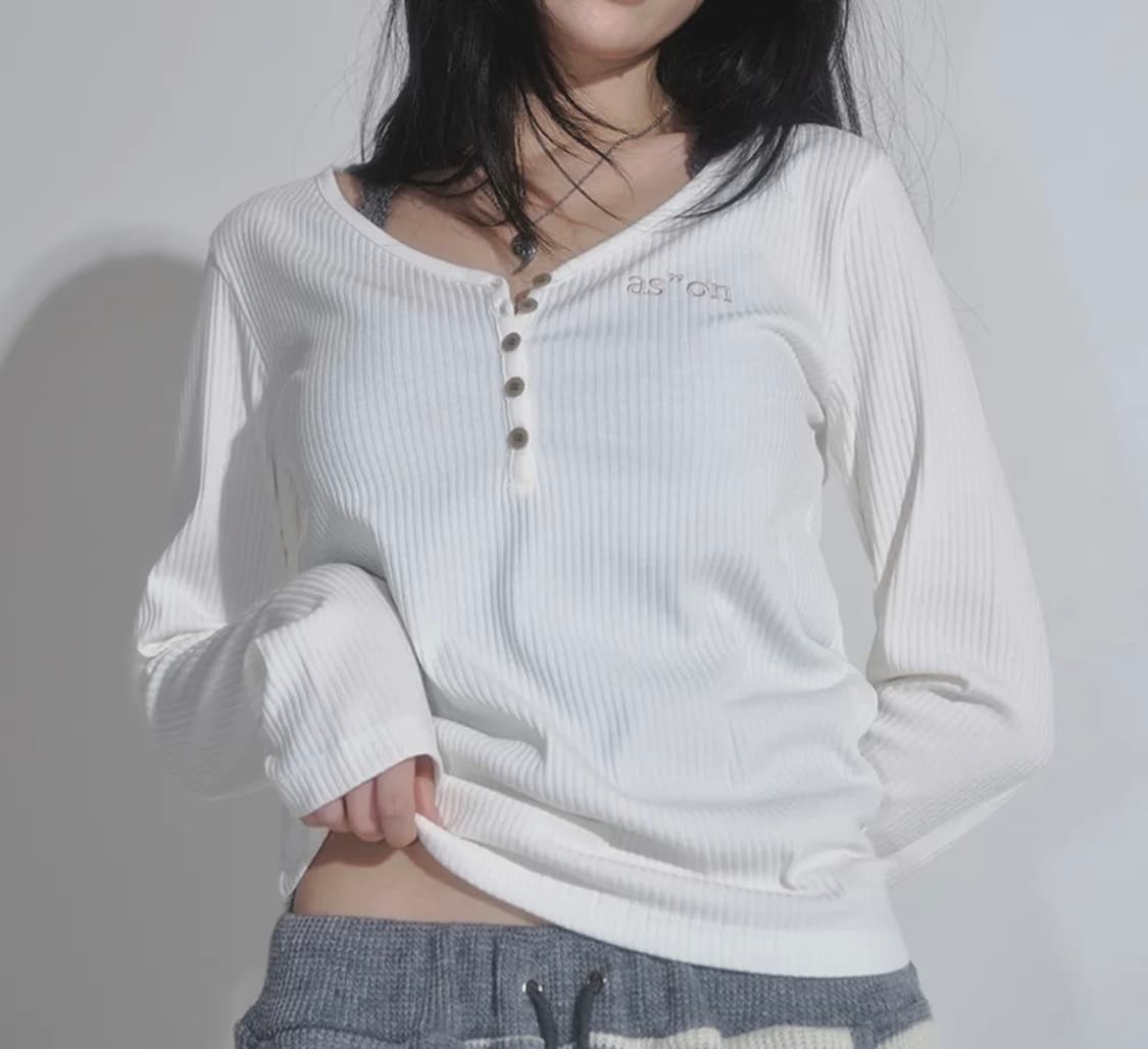 애즈온 WISH RIBBED BUTTON TEE / IVORY 상품이미지1