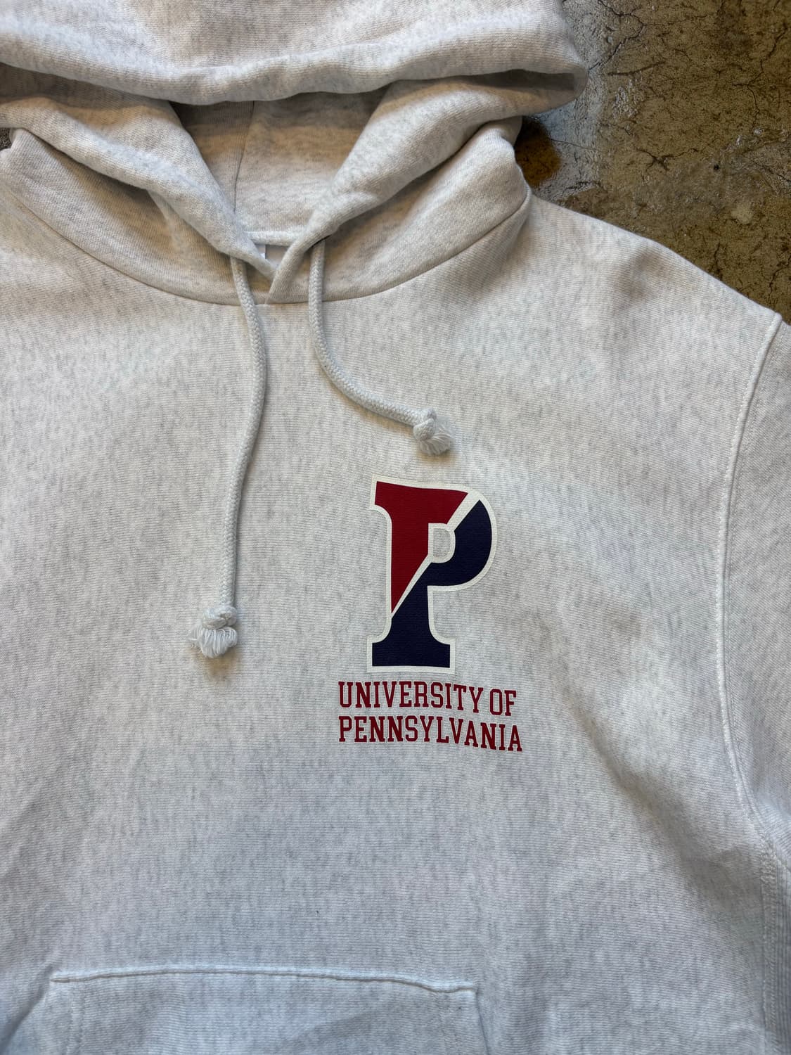 GU x 펜실베이니아 대학 멜란지 그레이 후디 상품이미지3