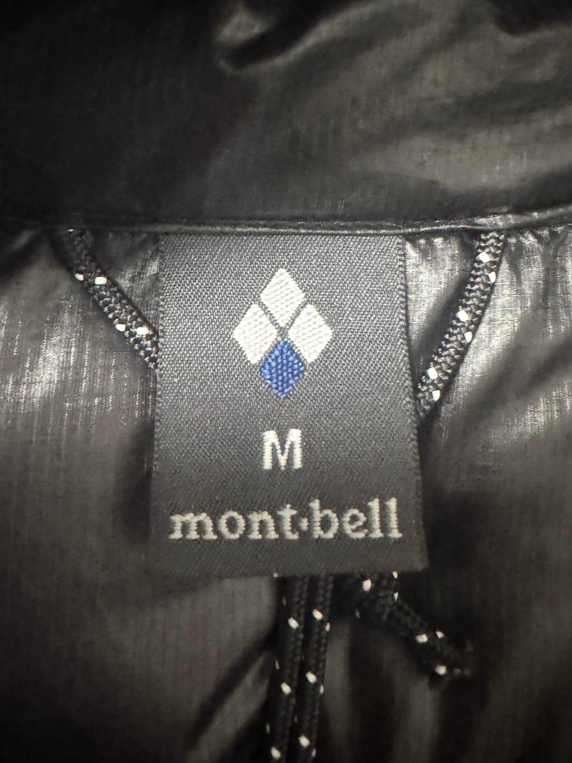 몽벨 플라즈마 1000 알파인 다운 파카 블랙 상품이미지5