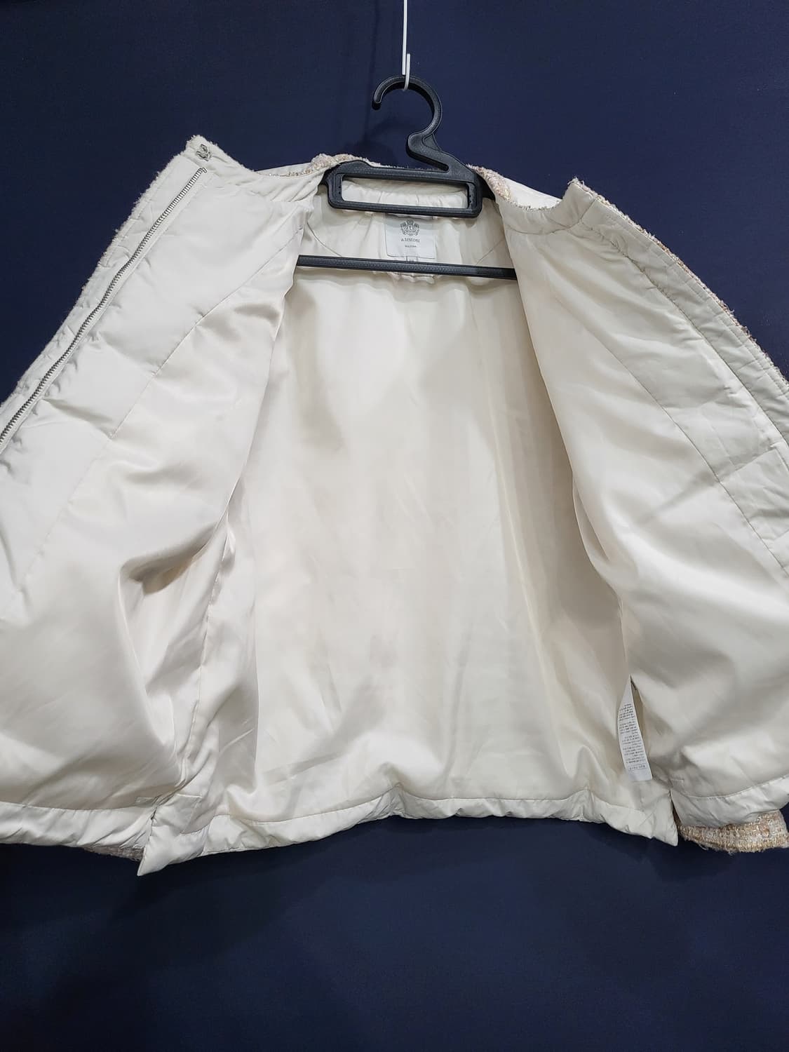 아 테스토니 구스다운 경량패딩 상품이미지5