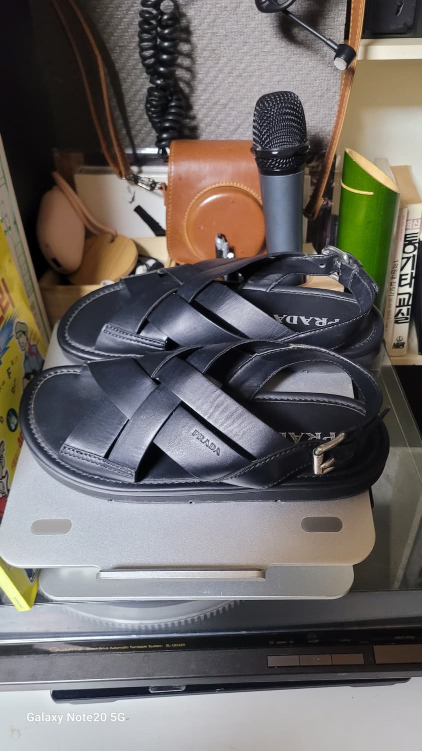 프라다 센들 상품이미지2