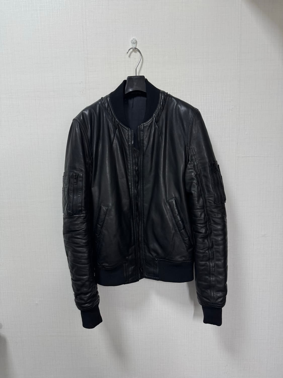 지방시 11fw 램스킨 봄버 by 리카르도 티시 상품이미지3