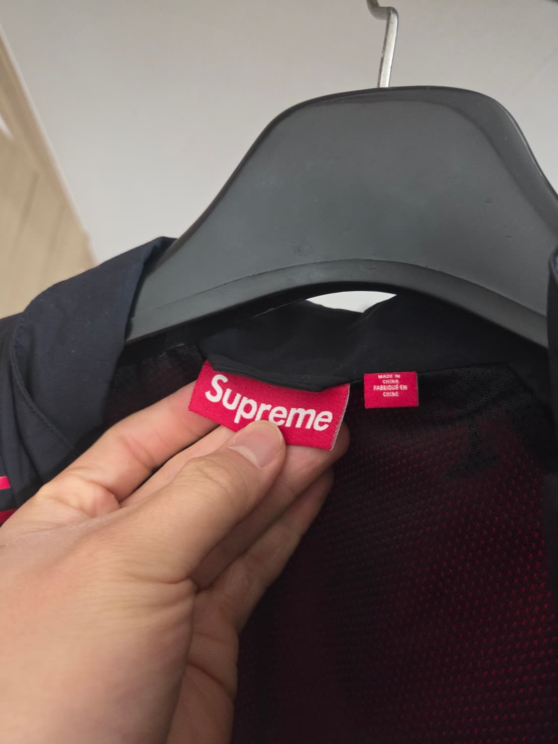 슈프림 S로고 트랙자켓 L 블랙팝니다 상품이미지3