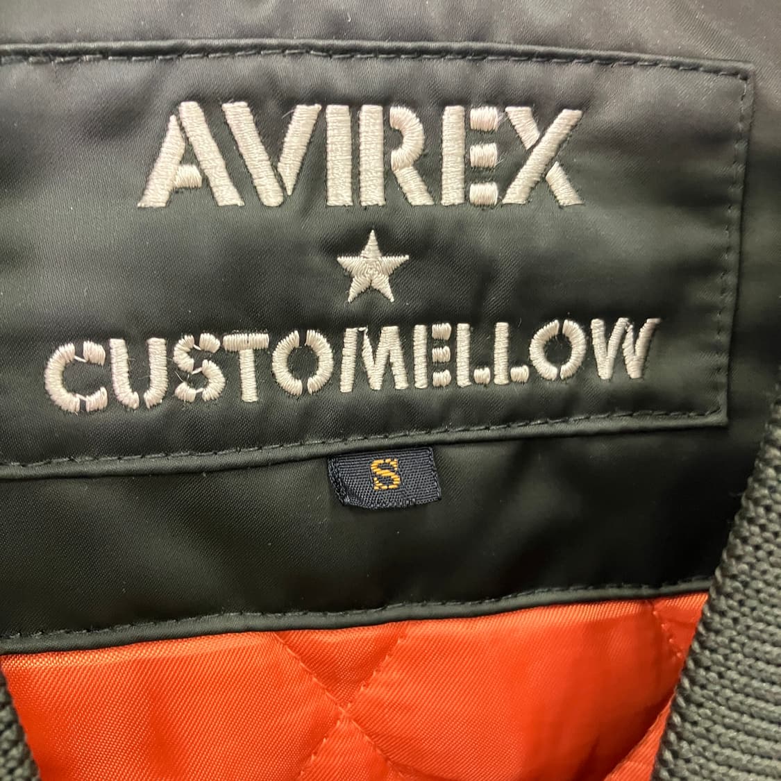 아비렉스 X 커스텀멜로우 Seoul 카키 ma-1 항공점퍼 S 상품이미지3