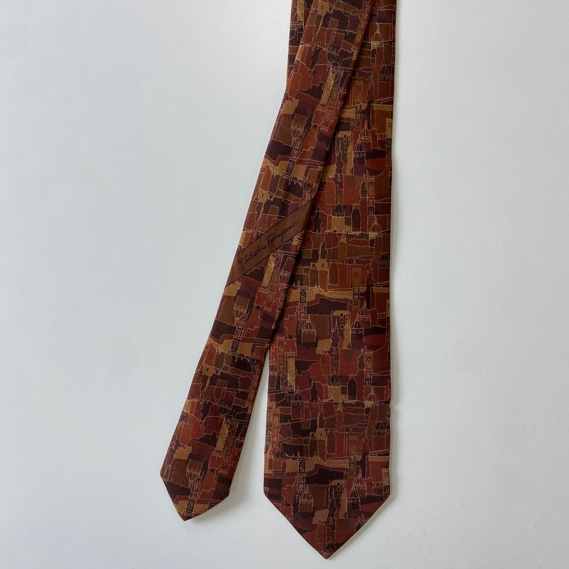 페레가모(Ferragamo) 명품 정품 넥타이 상품이미지1