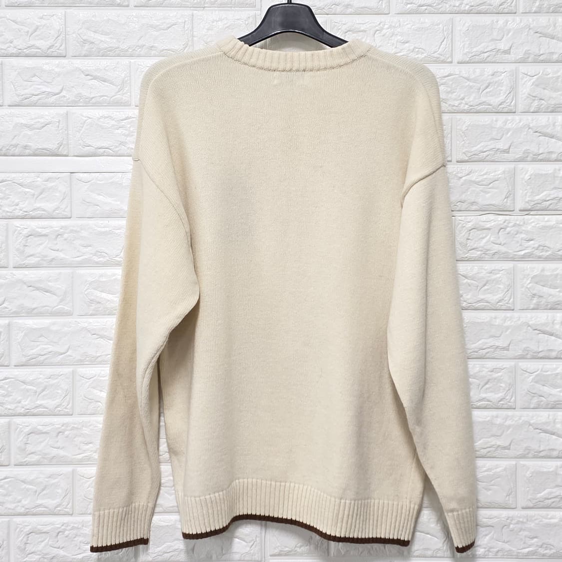 택포_ 커버낫 C 로고 니트 아이보리 L 상품이미지4