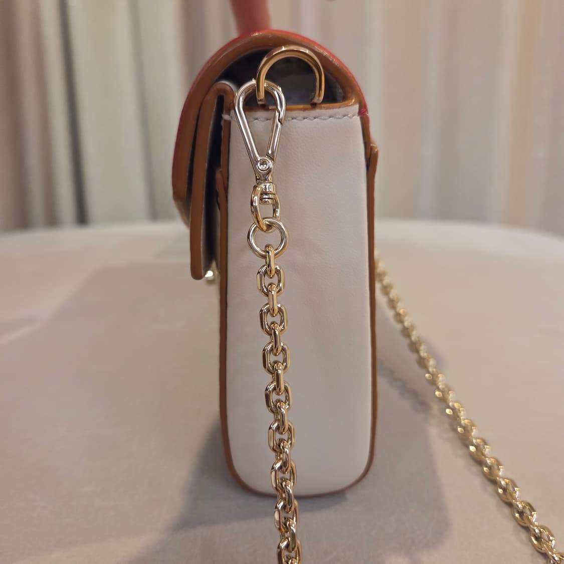 MCM 밀리 비세토스 레더 블록 플랩 크로스바디 상품이미지7