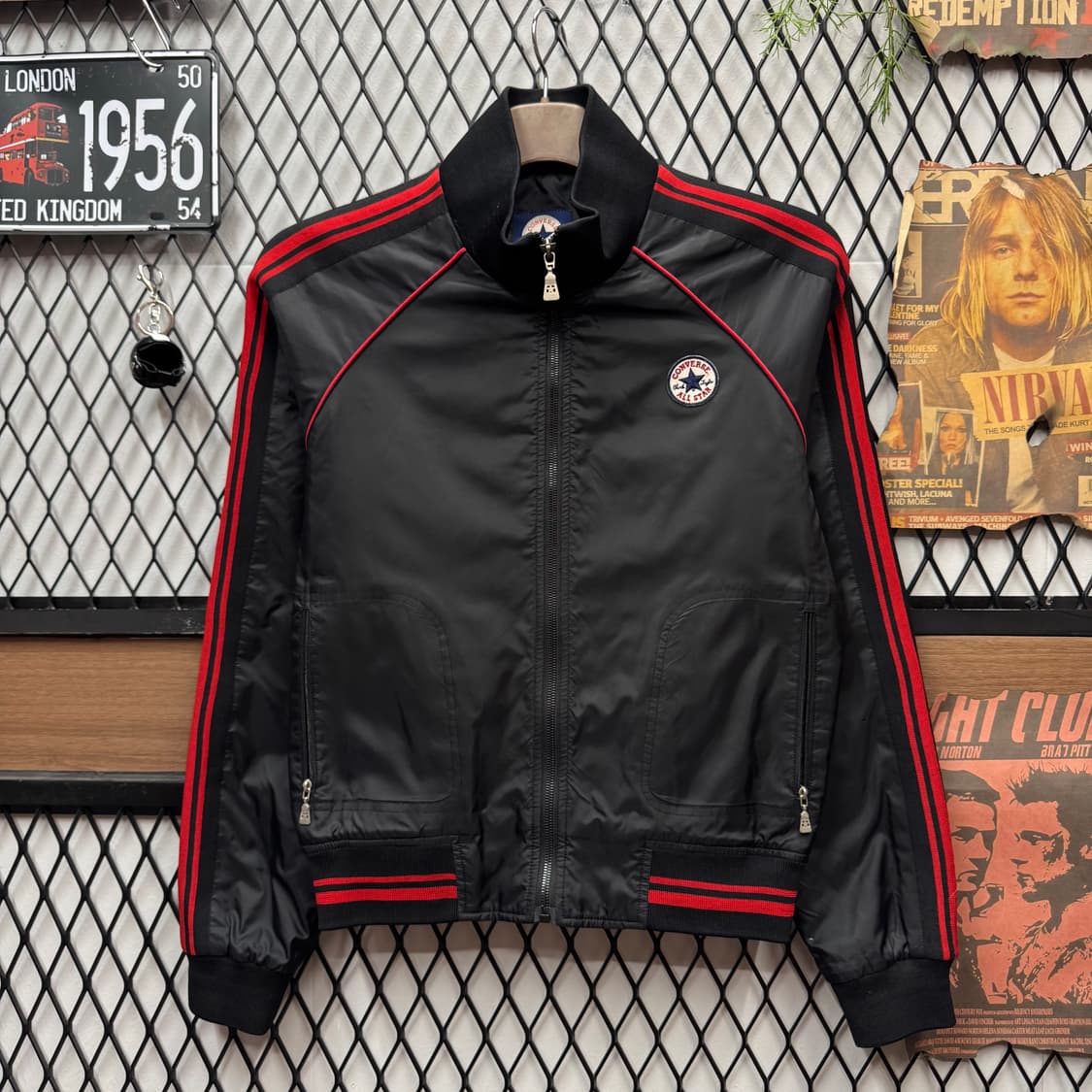 00s 캔버스 트랙 자켓 전면 척 테일러 로고 포인트 레드 블랙 상품이미지1