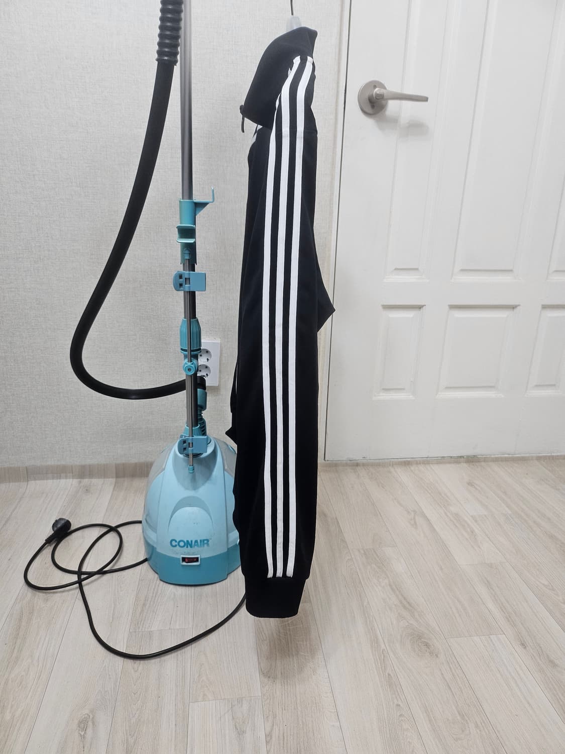 (110~115)3XL☆초대장급☆아디다스 에센셜3st [검흰] 트랙탑져지 상품이미지4