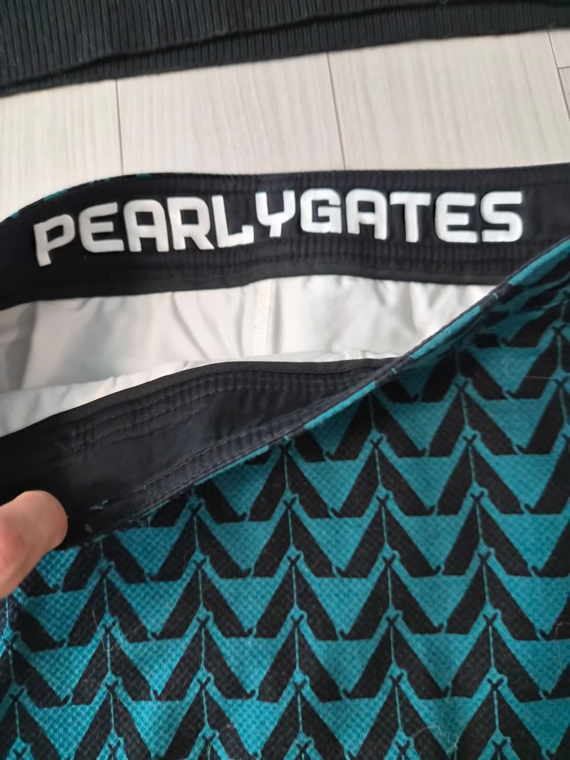 ​⛳미착용 새상품 [파리게이츠] 패턴 큐롯 스커트 상품이미지3