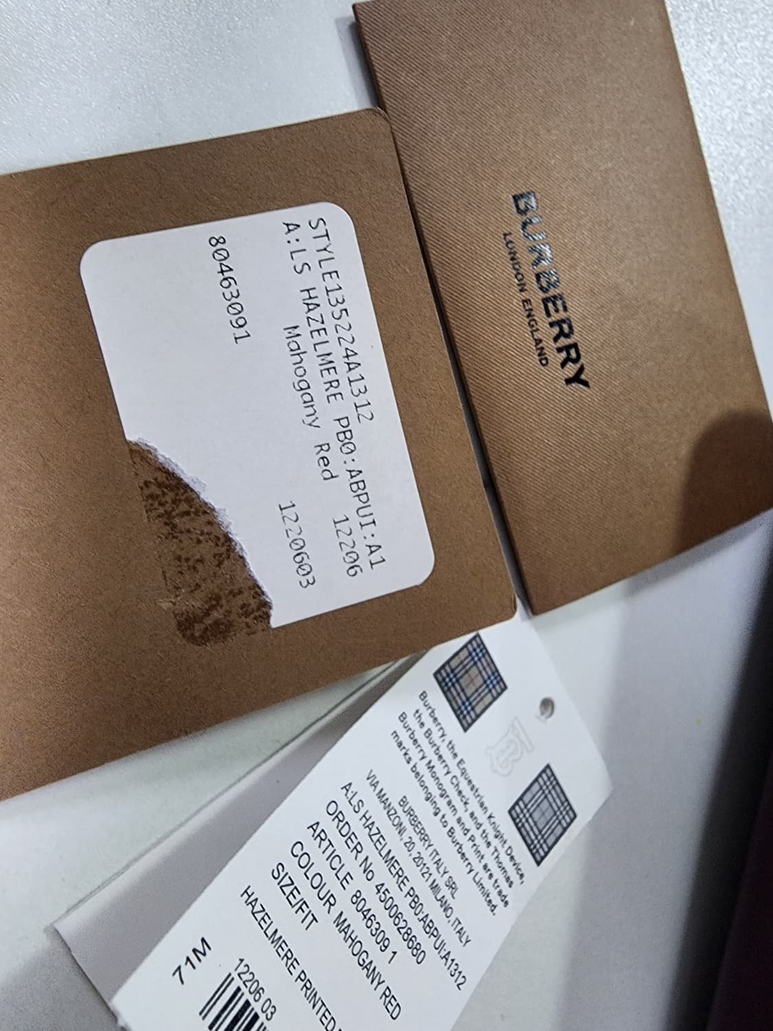 버버리 헤이즐미어 로고 월렛 미니 크로스백 상품이미지2