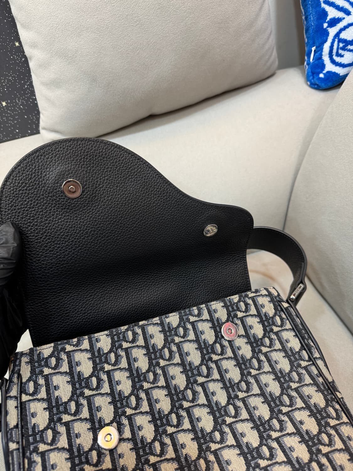 백화점판 디올 새들 메신저 크로스백  상품이미지3