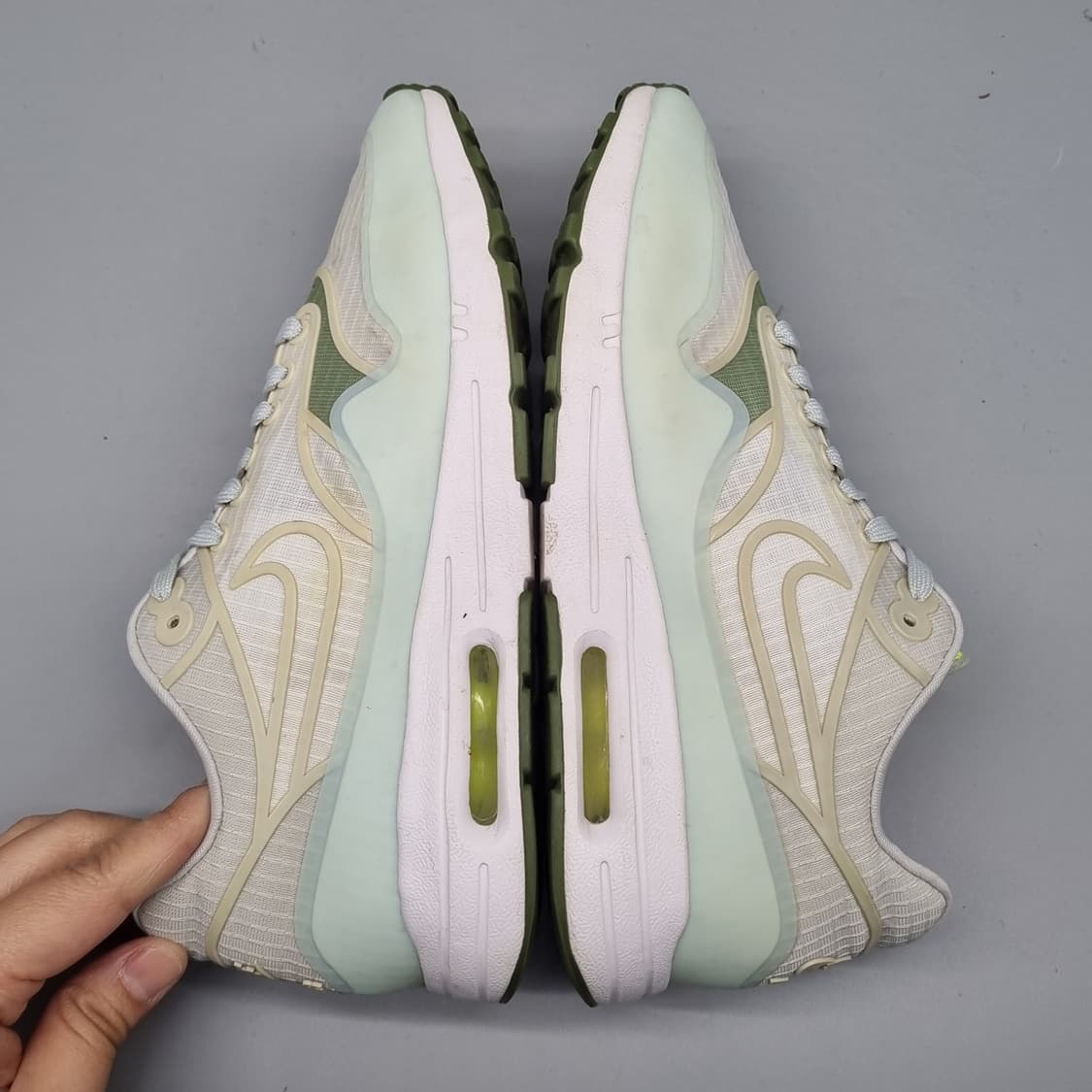 나이키 에어맥스1 울트라2.0 여성운동화240 상품이미지5