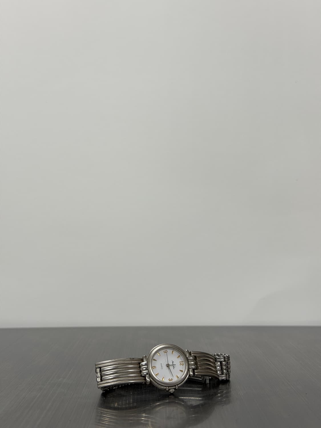 Vintage New Ace Quartz Watch 상품이미지2