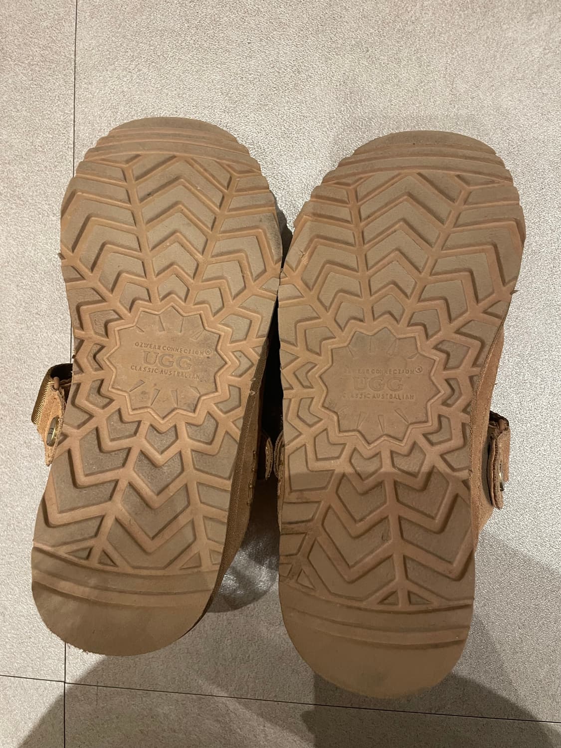 UGG 어그 샌들 브라운 230 상품이미지6