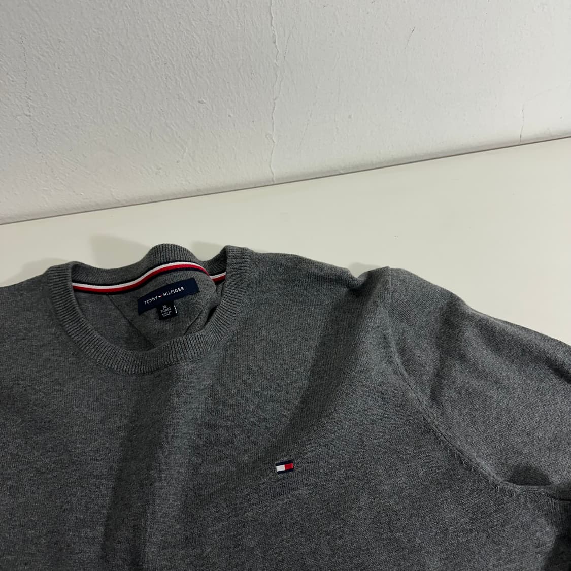 XL 타미힐피거 그레이 스몰로고 면 니트 상품이미지3