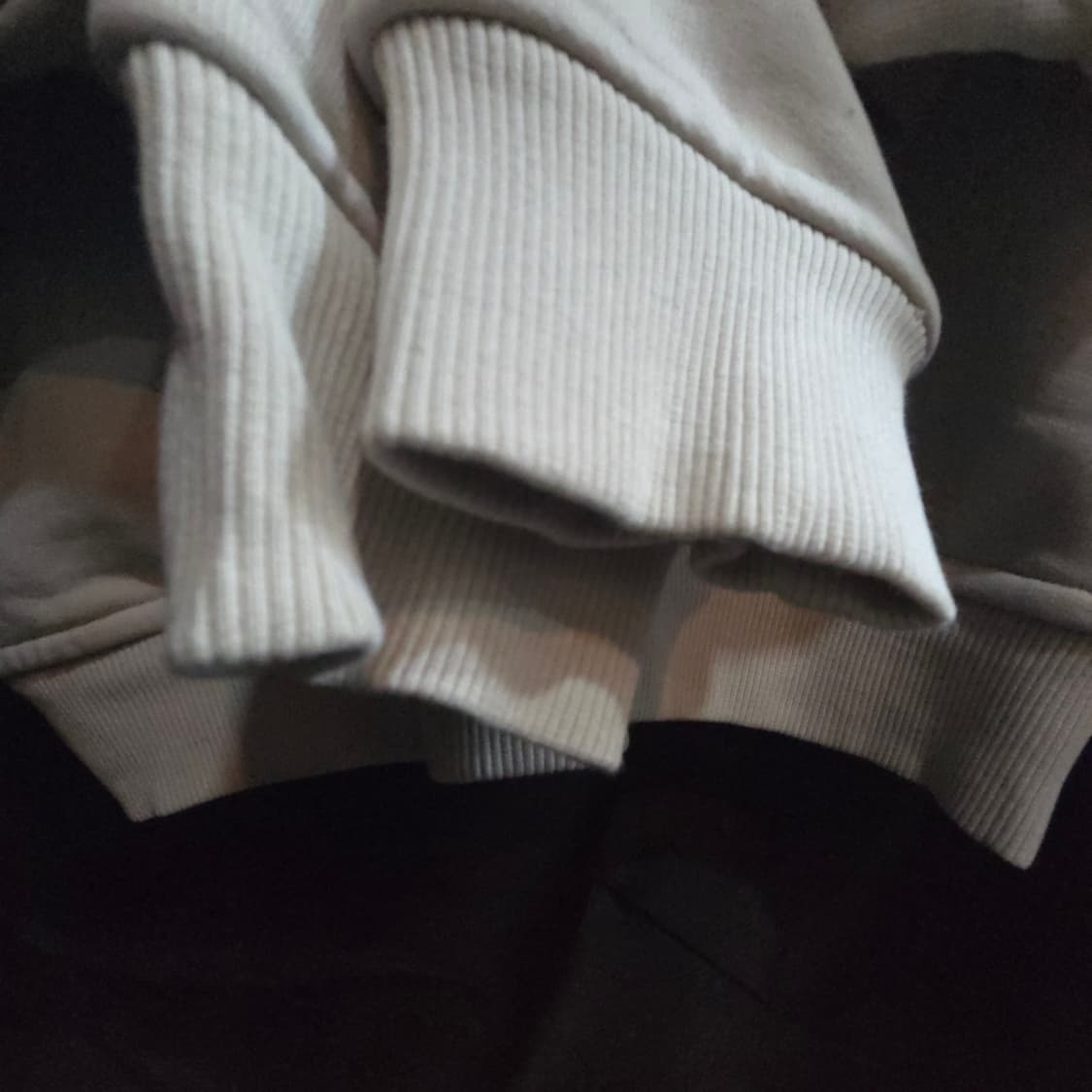 Matinkim 마뗑킴 레터링 프린트 크롭 후드티 상품이미지4