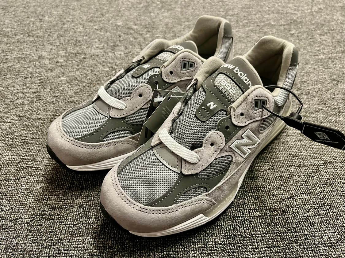 [240] 뉴발란스 992 그레이 새제품  상품이미지1