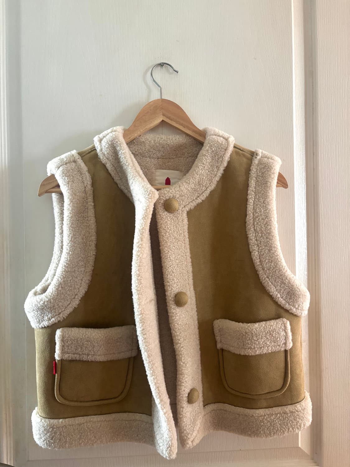 comoninoz 양털무스탕 조끼 베이지브라운 상품이미지1