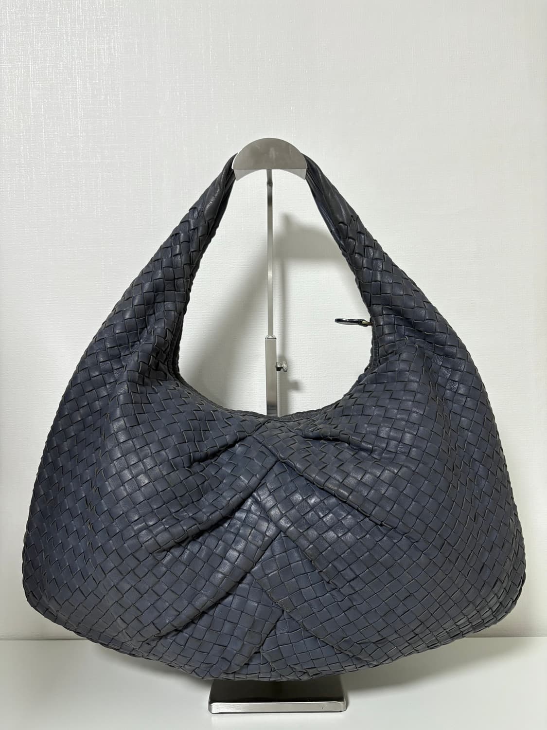 보테가베네타 리미티드 호보백 다크네이비 상품이미지10