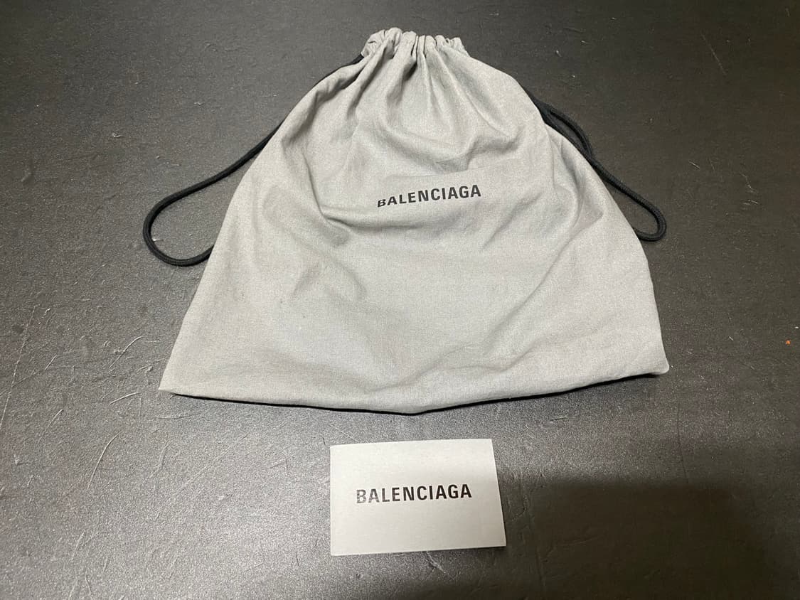 Balenciaga property cap볼캡 상품이미지9