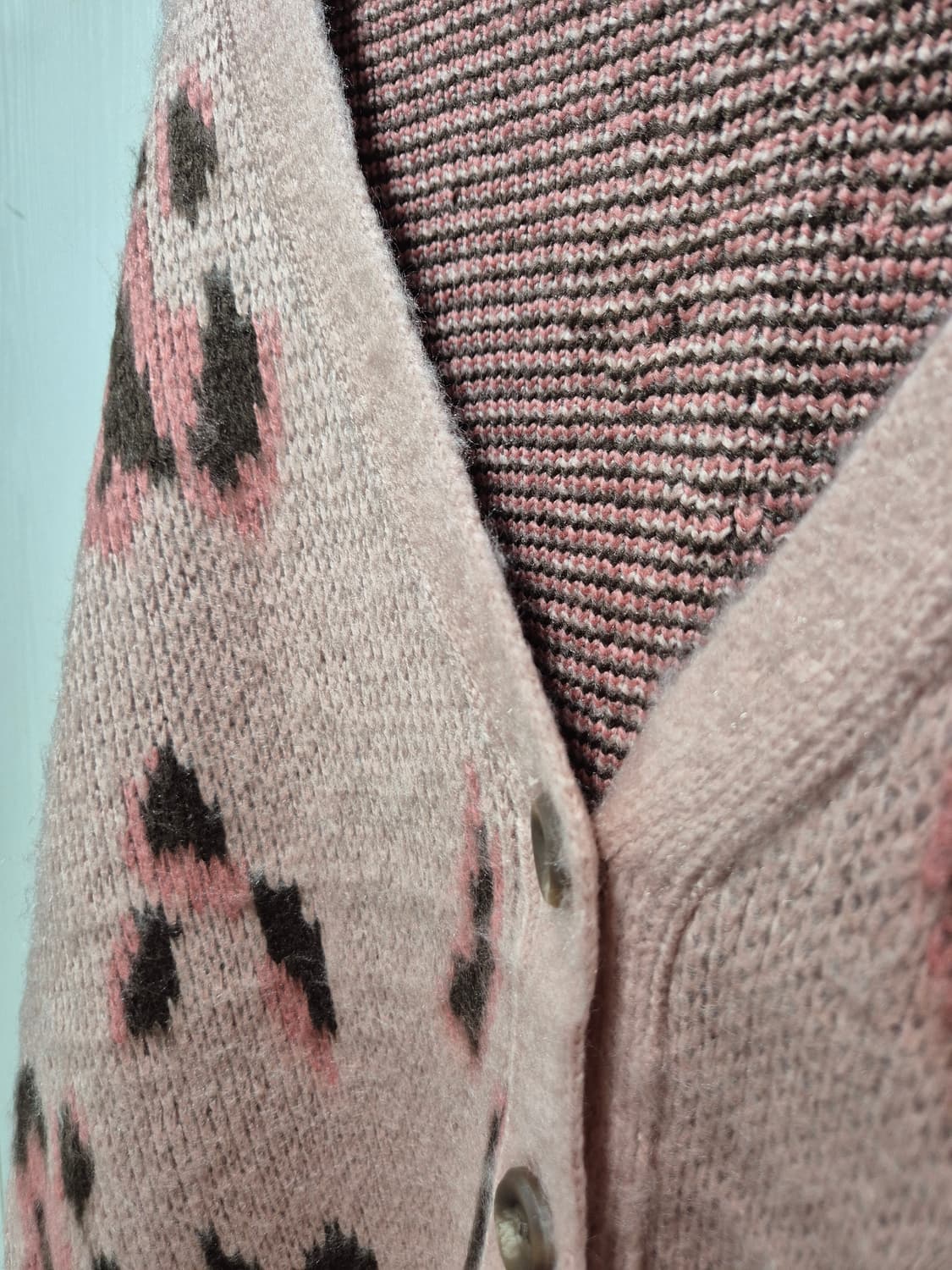 핑크 레오파드 니트 가디건 상품이미지3