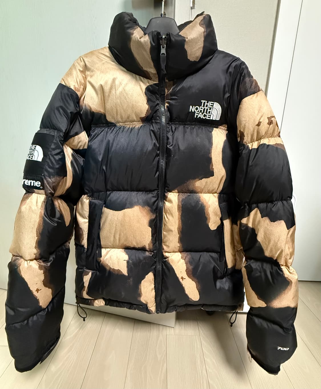 슈프림x노스페이스 블리치드 패딩 M 눕시 상품이미지1