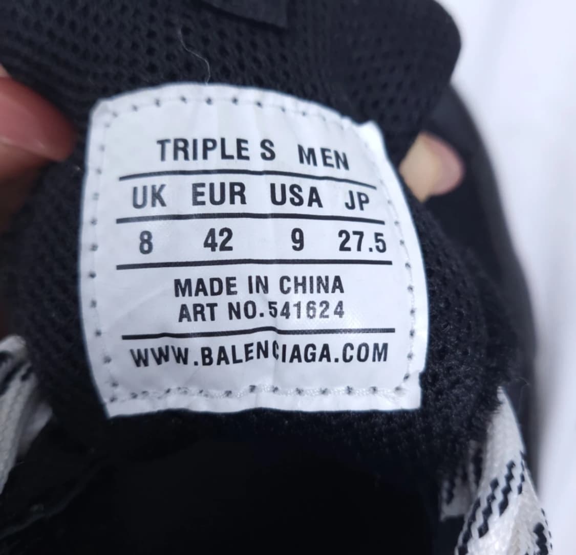 발렌시아가 트리플 블랙 스니커즈 275 상품이미지10