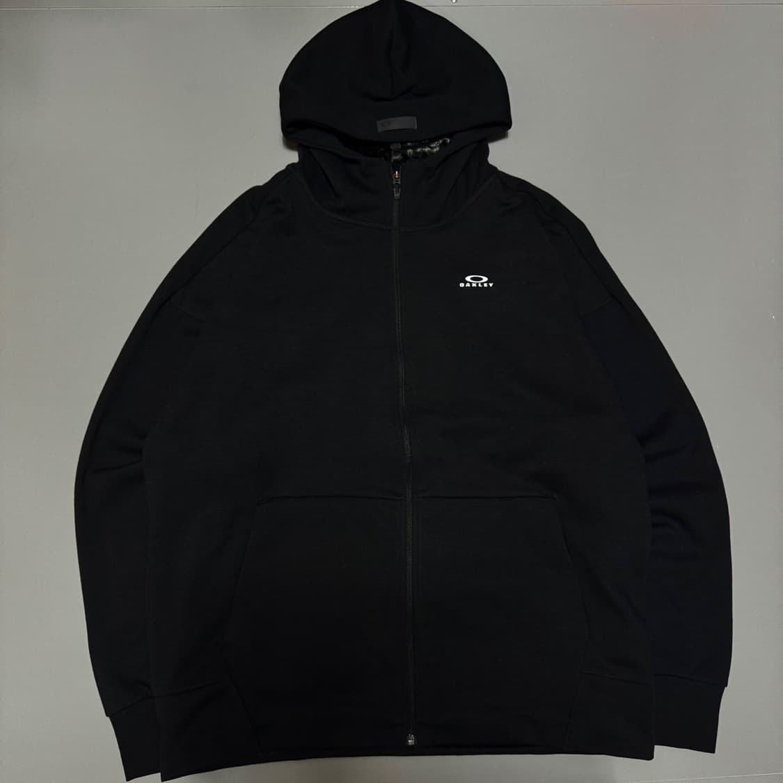 오클리(OAKLEY) 블랙컬러 폴리에스터 서클로고 후드 집업 자켓 상품이미지6