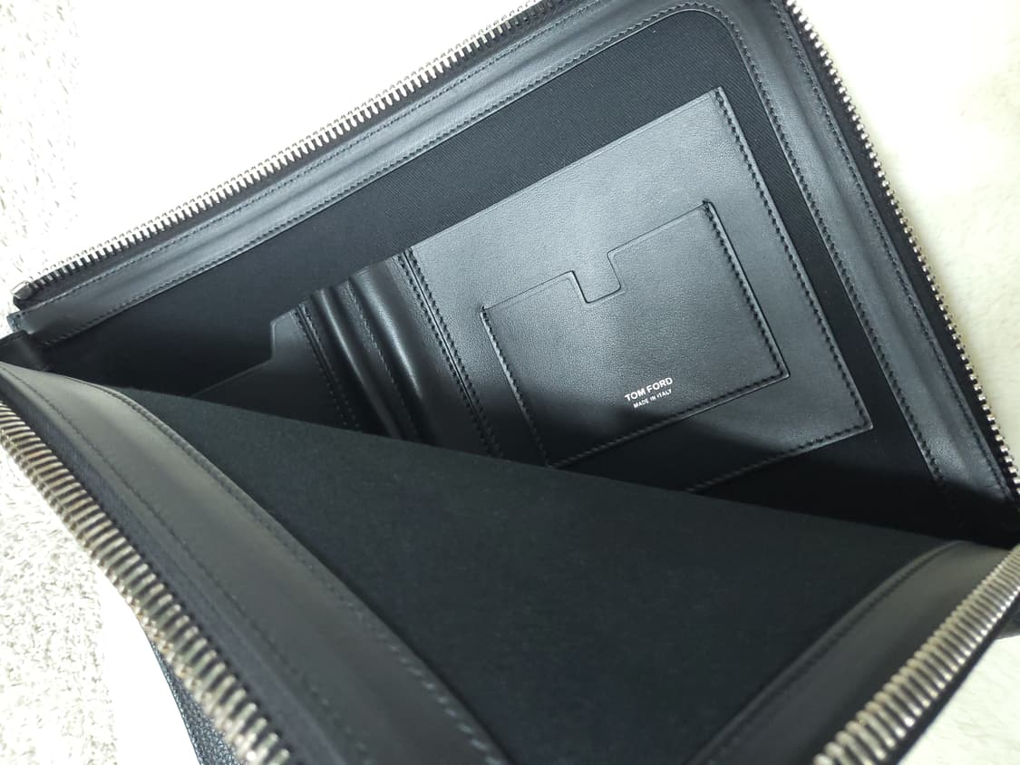 톰포드 블랙 가죽 클러치백 새제품급 상품이미지6