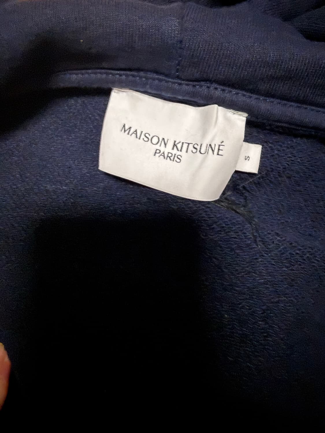 메종키츠네 19ss 후드집업 네이비 상품이미지4