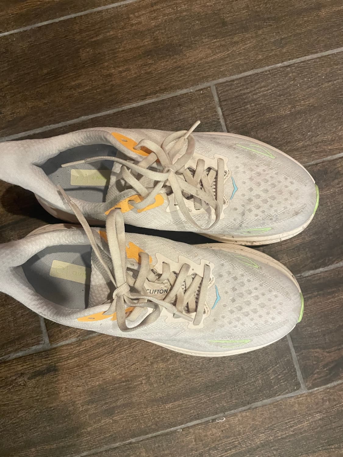 호카운동화245~240 상품이미지3