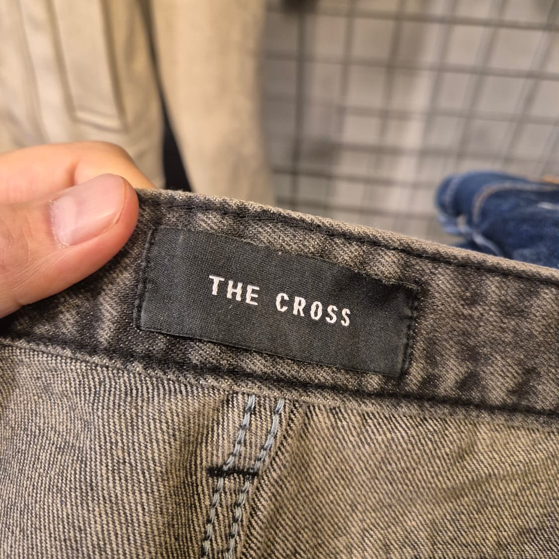 32인치 워싱그레이 새미와이드핏 카팬터 데님팬츠  상품이미지3