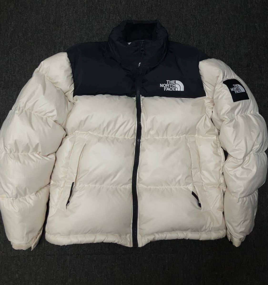 노스페이스 화이트 라벨 노벨티 눕시 다운 자켓 크림 상품이미지2